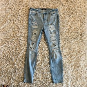 Hollister Distressed High Rise Super Skinny 9S Jeans